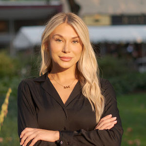 Meet your Posher, Anna